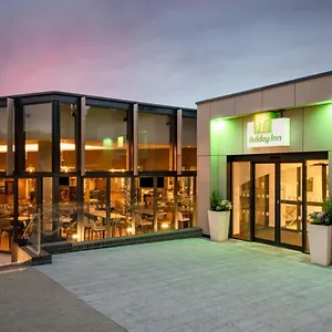London Gatwick - Worth By Ihg Hotel